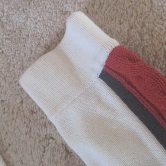 Tommy Hilfiger Vintages Designer Sweatshirt $48 OBO - Picture 8 of 9